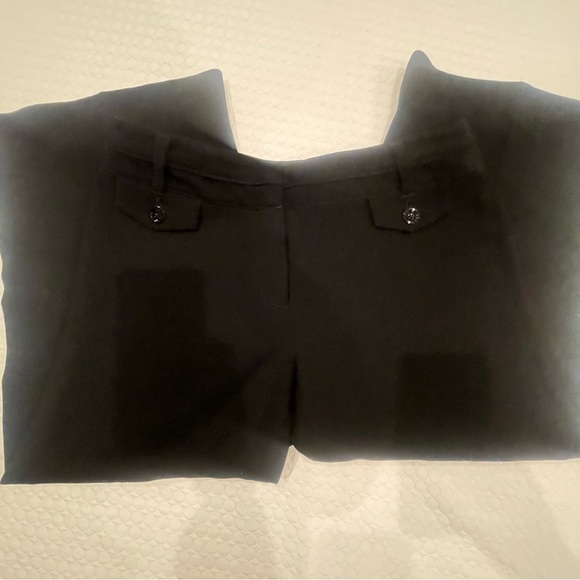 WHBM. Sz 4. Black Legacy Wide Leg Pant. Classic lightweight. Wardrobe essential - Picture 5 of 17